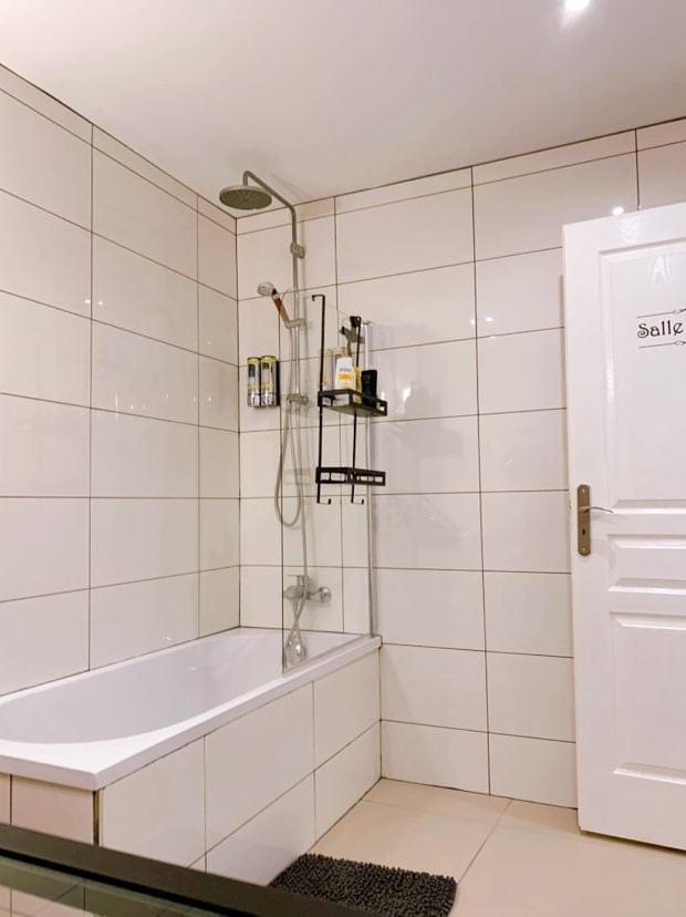 Chambre Privee 14M - Wifi - Appart' 120M Woippy Luaran gambar